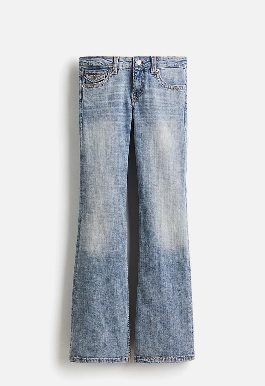H&M - Flared low jeans - washed denim blue