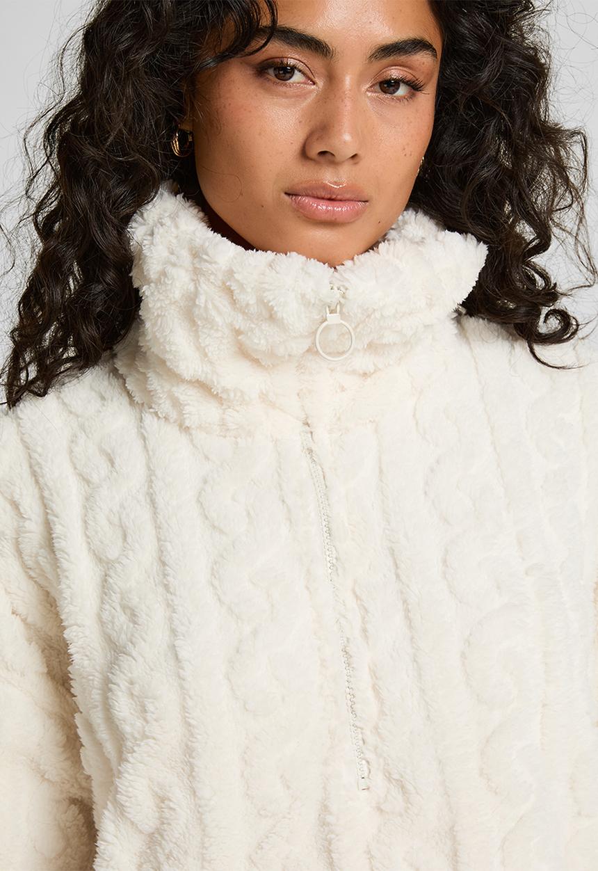Hunkemoller - Poncho cable fleece - gardenia