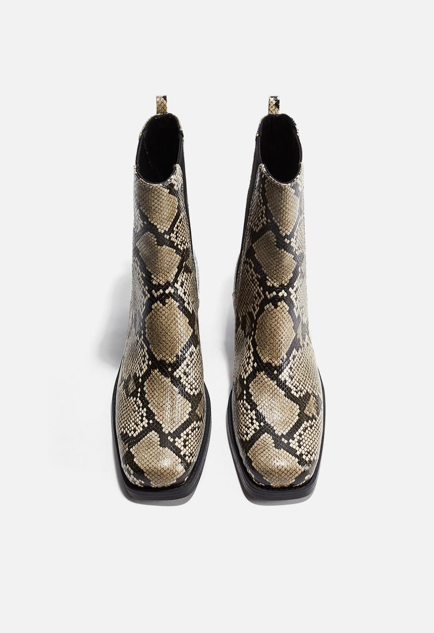 H&M - Square-toe chelsea boots - beige/snakeskin pattern