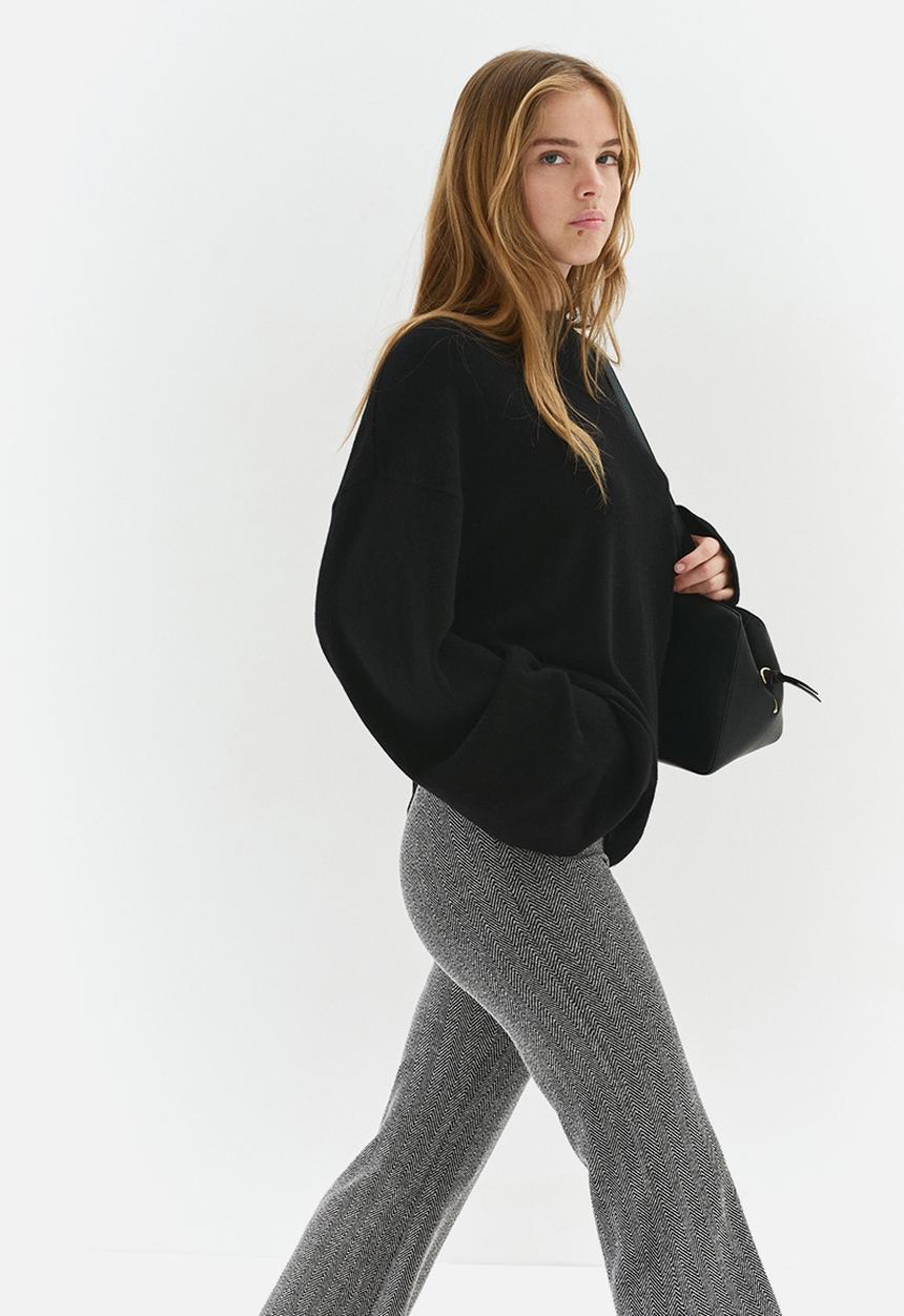 H&M - Flared trousers - black & grey patterned