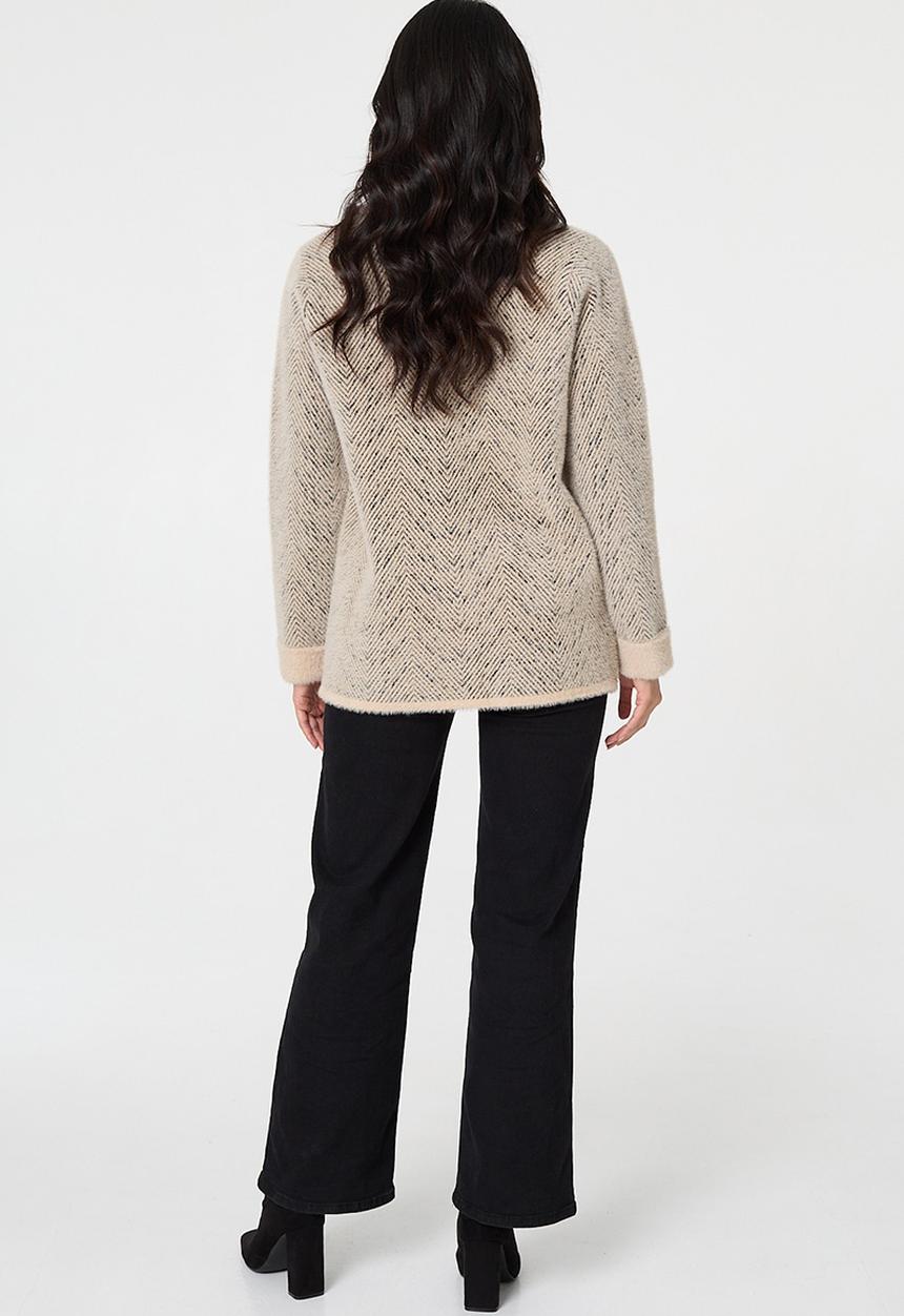 Izabel London - Ls Button Through Check Knitwear Jacket With Sherpa Collar - Beige