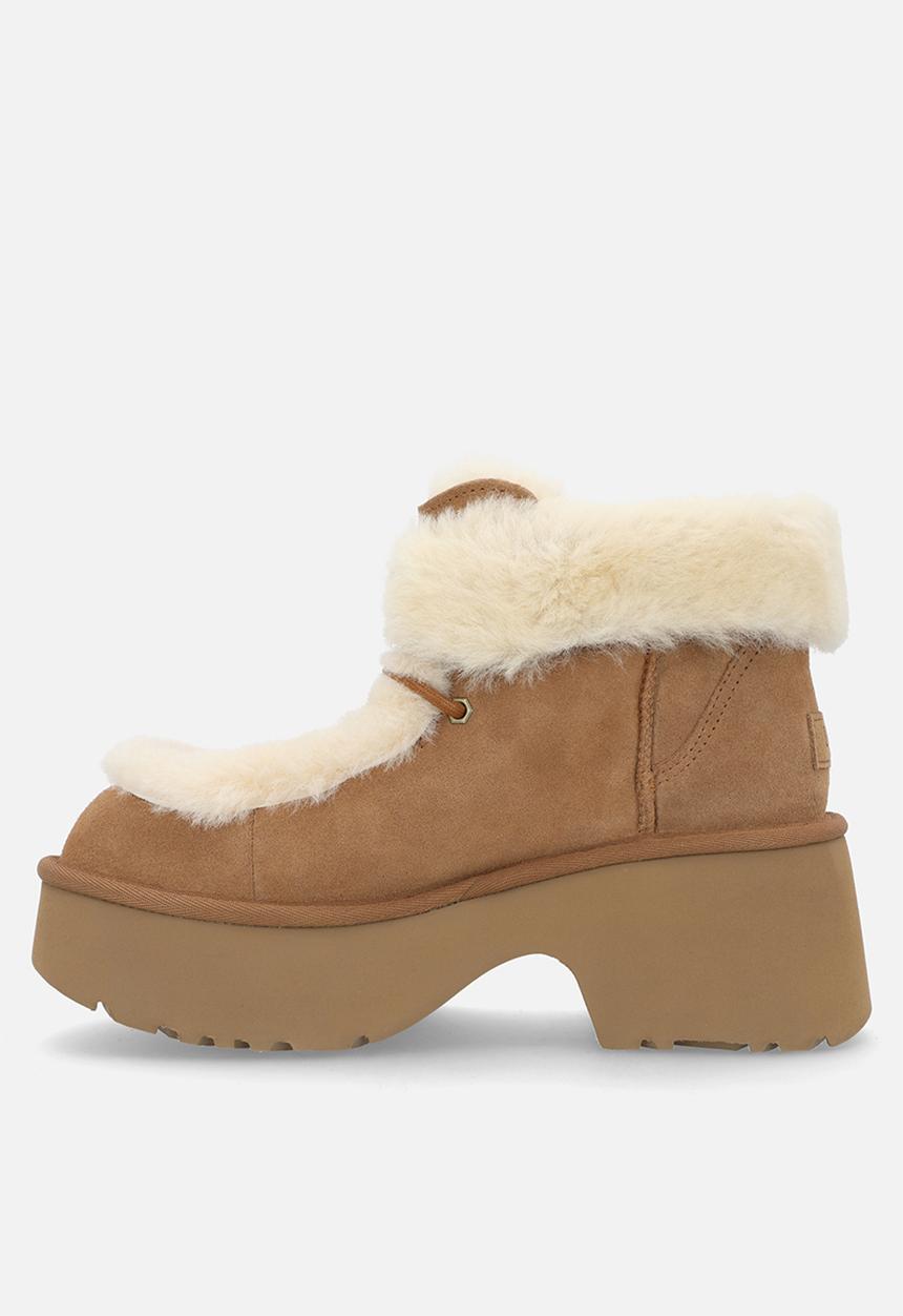 UGG® - New heights/esmee lace up - chestnut