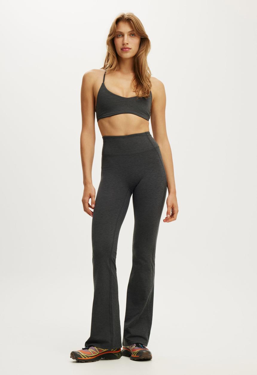 Cotton On - Ultra Soft Scoop V Crop - Dark Grey Marle
