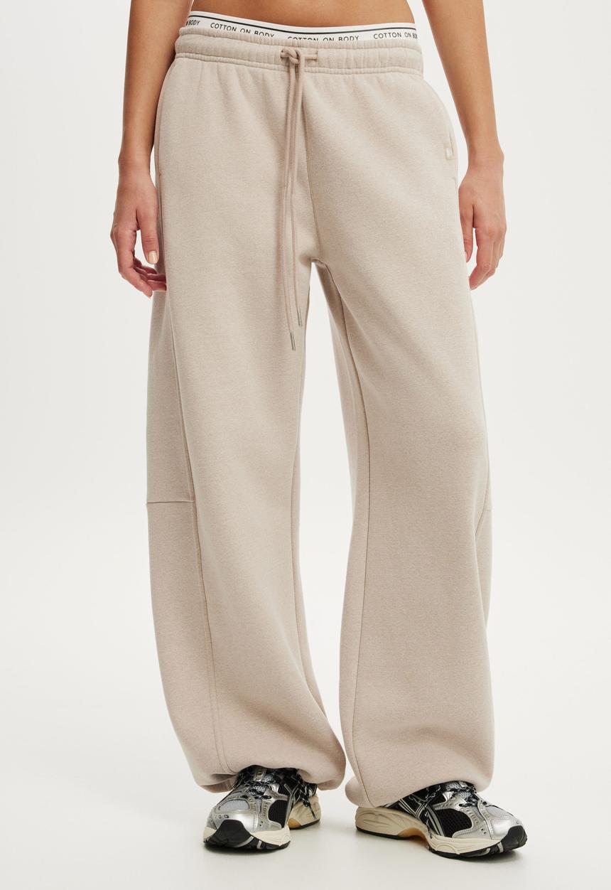 Cotton On - Plush Adjustable Balloon Sweatpant - Sesame Marle