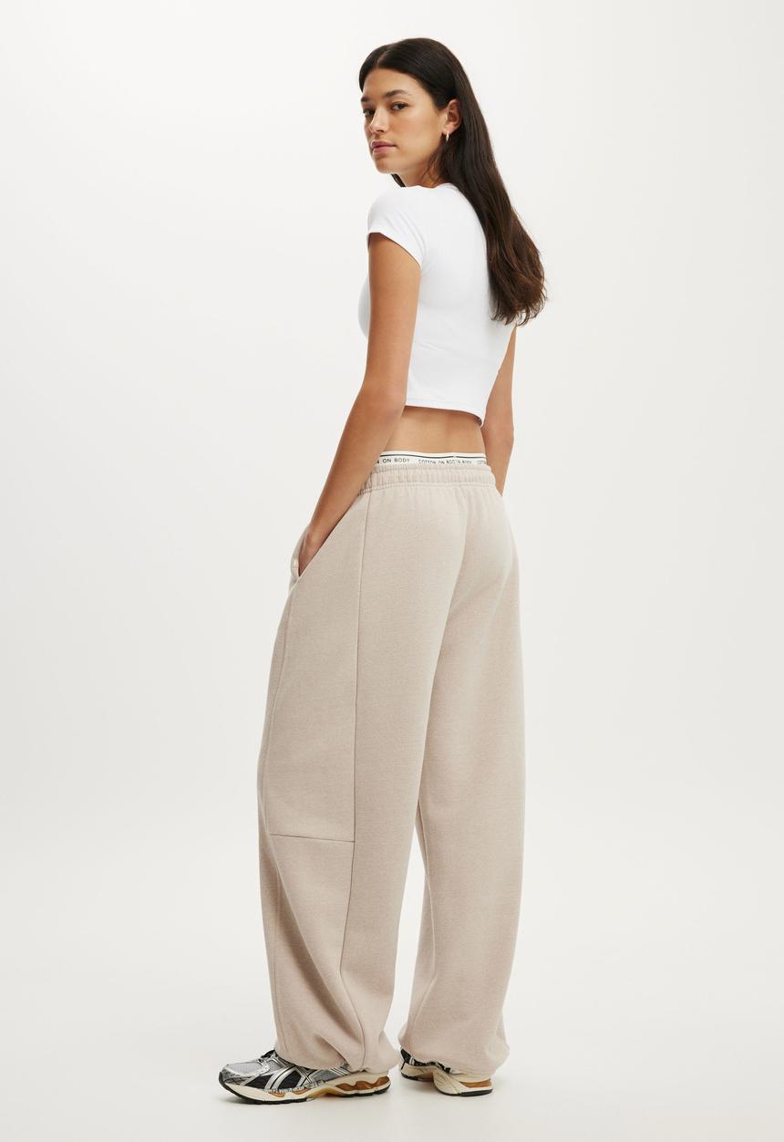 Cotton On - Plush Adjustable Balloon Sweatpant - Sesame Marle