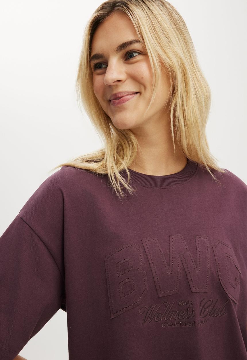 Cotton On - Active Graphic Tee - Choc Plum/Bwc