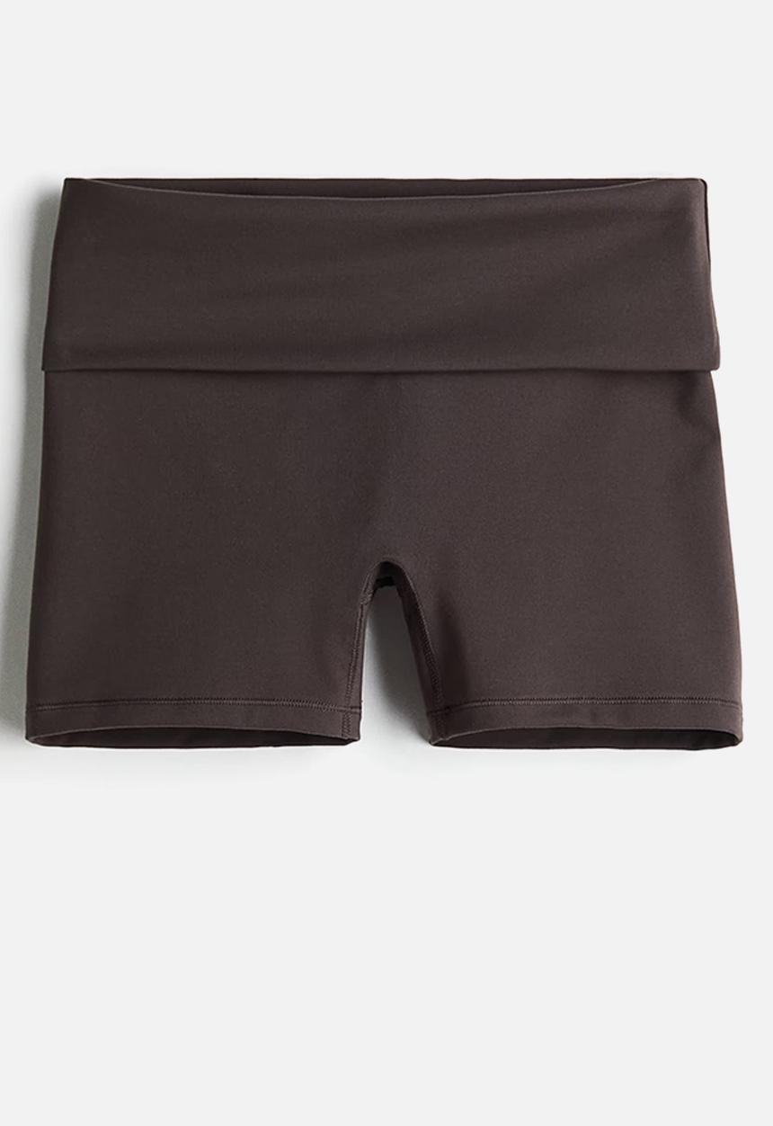 H&M - Sports cycling shorts with softmove™ - brown
