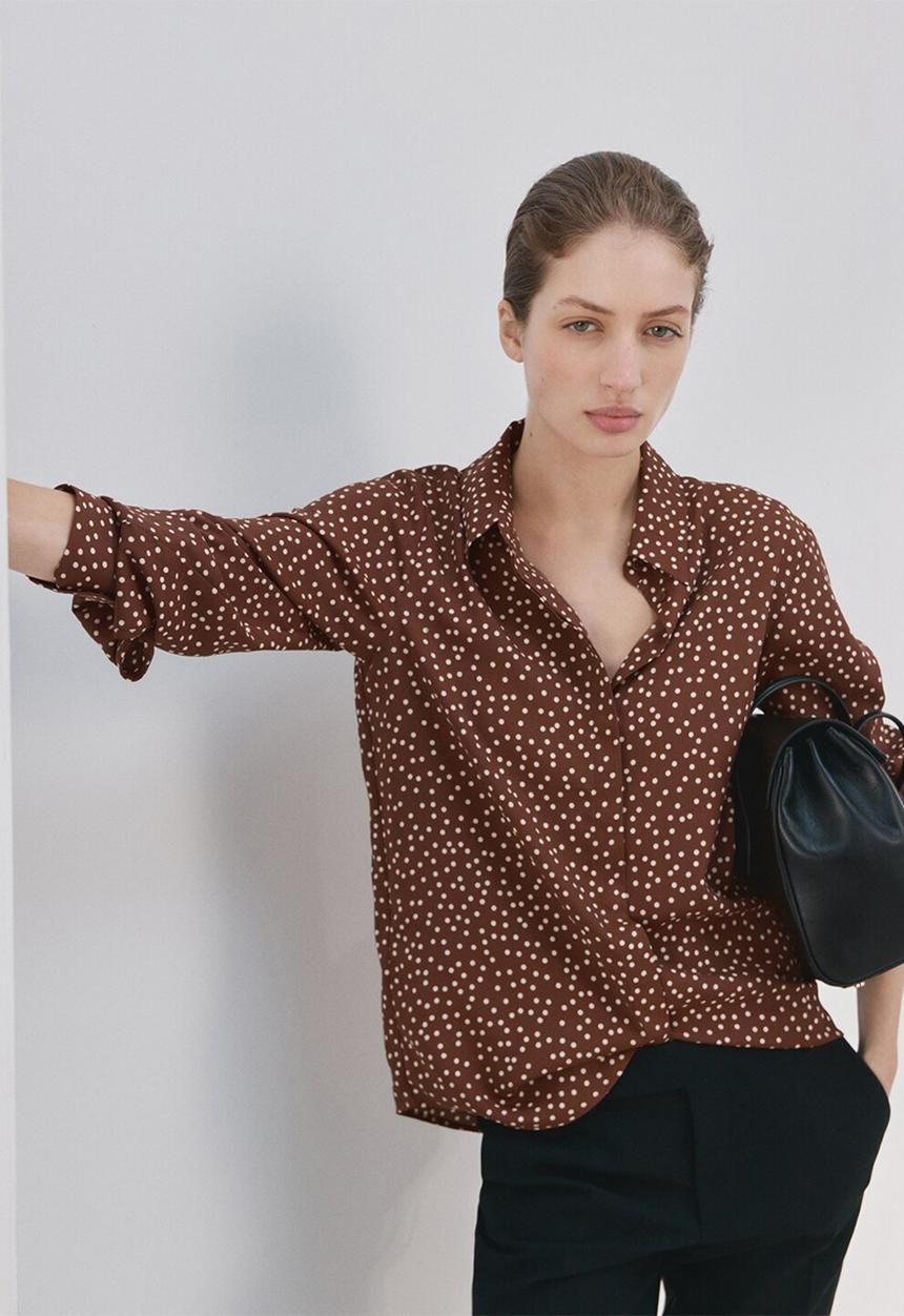 MANGO - Shirt basic- medium brown