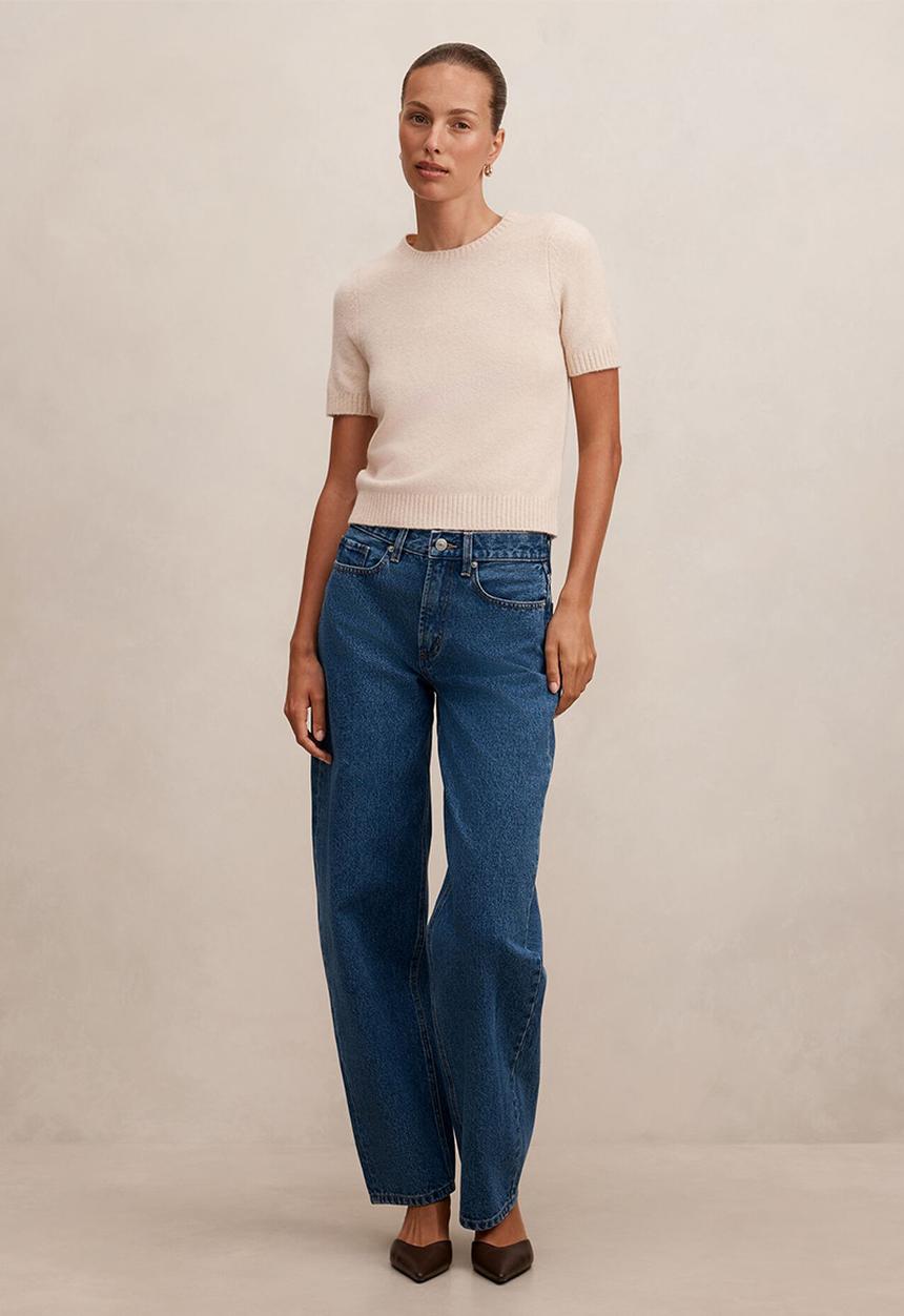 Forever New - Lucy knitted t-shirt in neutral pink