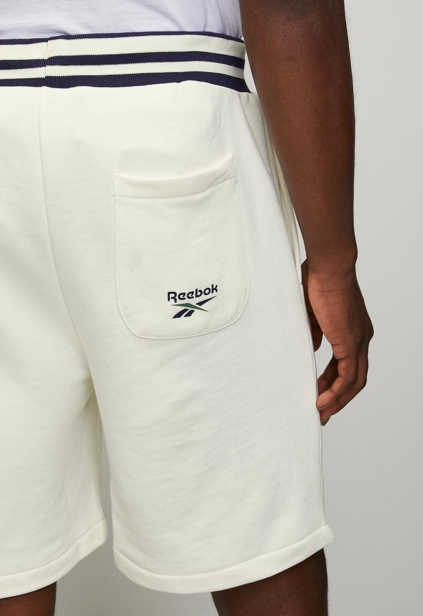 Reebok - Lawn club short - chalk
