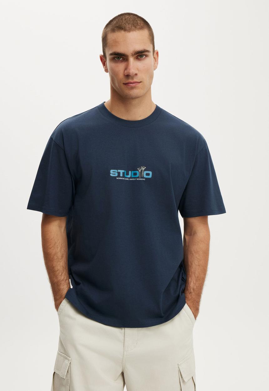 Cotton On - Everyday Fit Graphic T-Shirt - Auto Navy / Screws