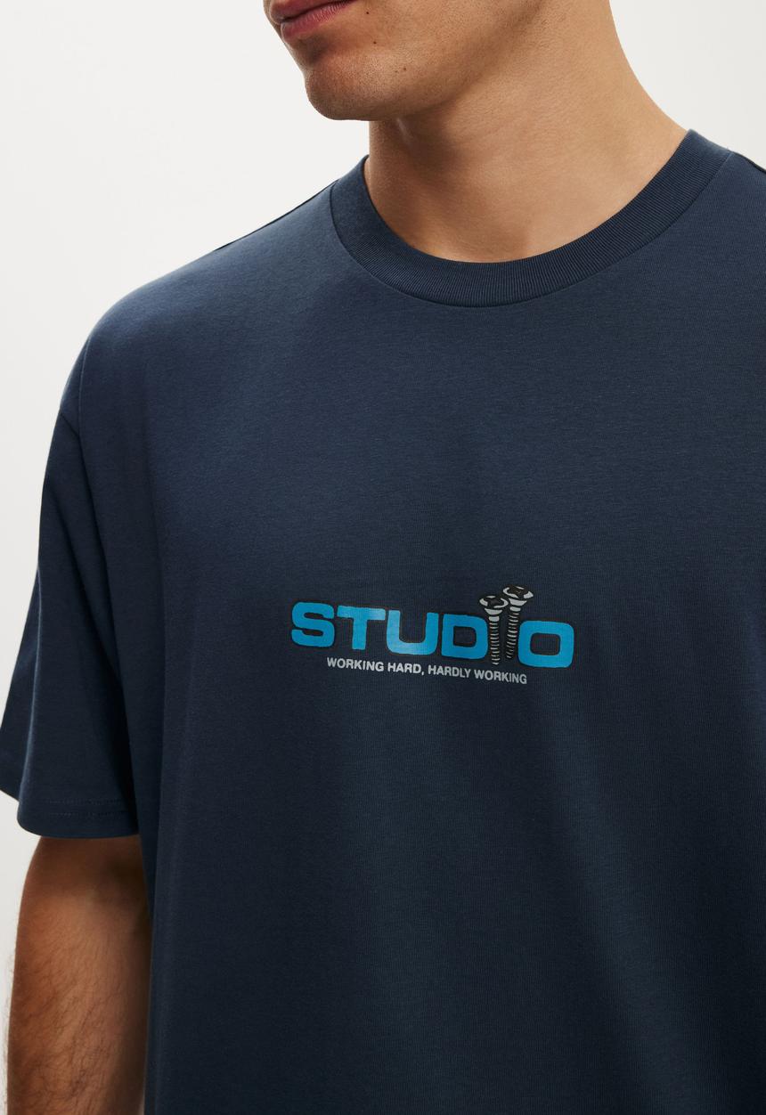 Cotton On - Everyday Fit Graphic T-Shirt - Auto Navy / Screws