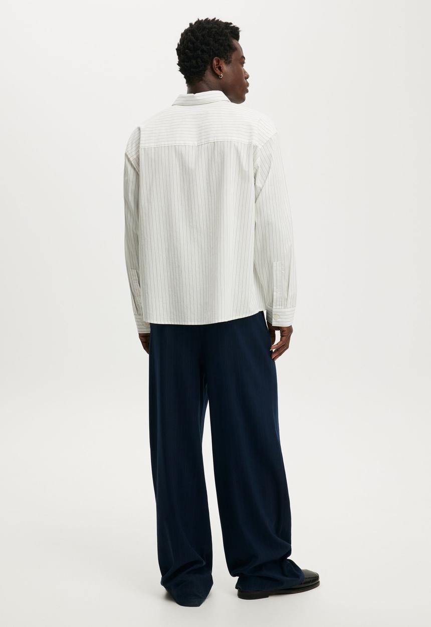 Cotton On - Super Baggy Pleated Pant - Navy Pinstripe