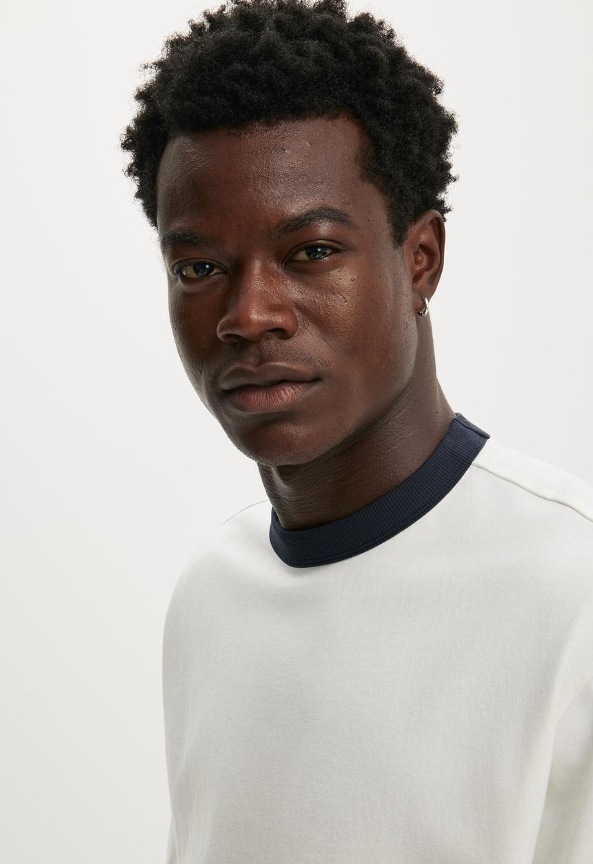 Cotton On - Cropped Fit T-Shirt - Vintage White/True Navy Ringer