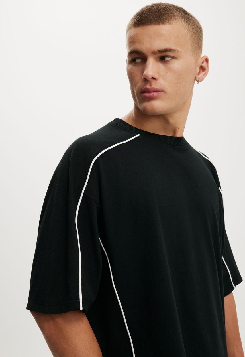Cotton On - Cropped Fit T-Shirt - Black/White