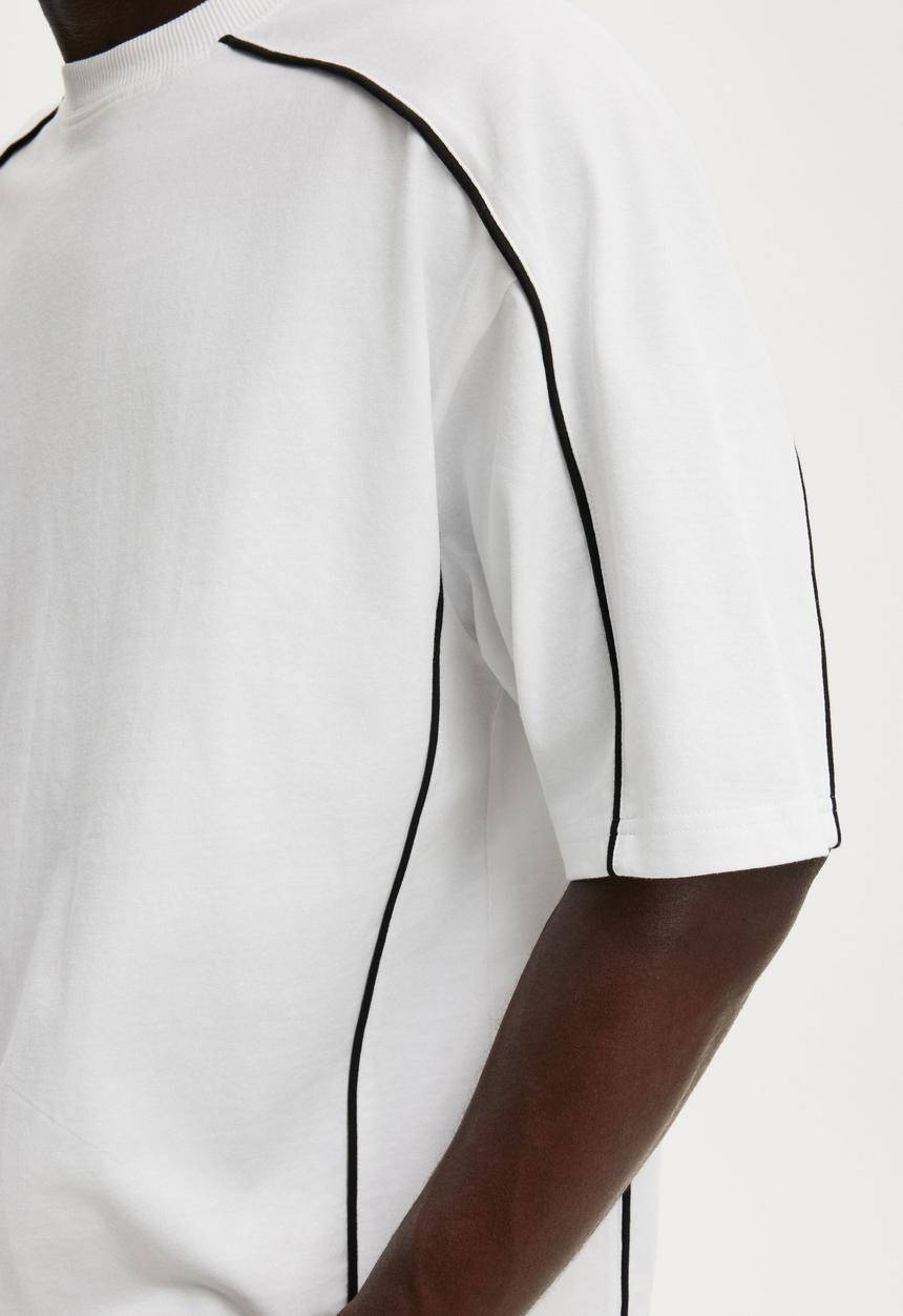 Cotton On - Cropped Fit T-Shirt - White/Black