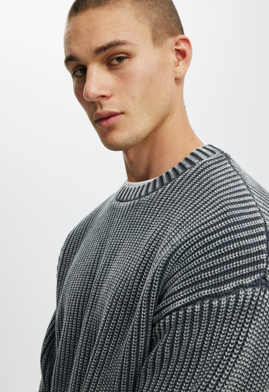Cotton On - Box Fit Crew Knit - Washed Black