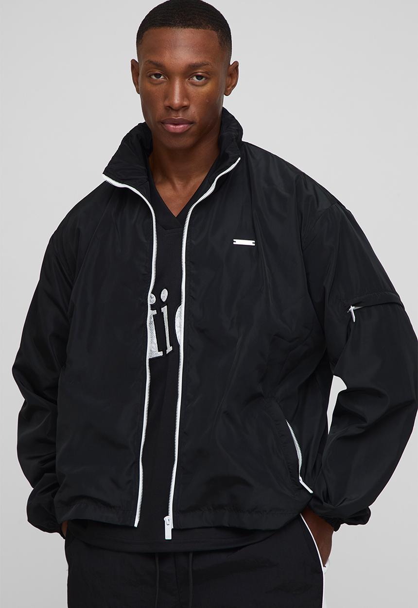 boohooMAN - Regular Fit Lightweight Nylon Funnel Neck with Hood Windbreaker Jacket-Black