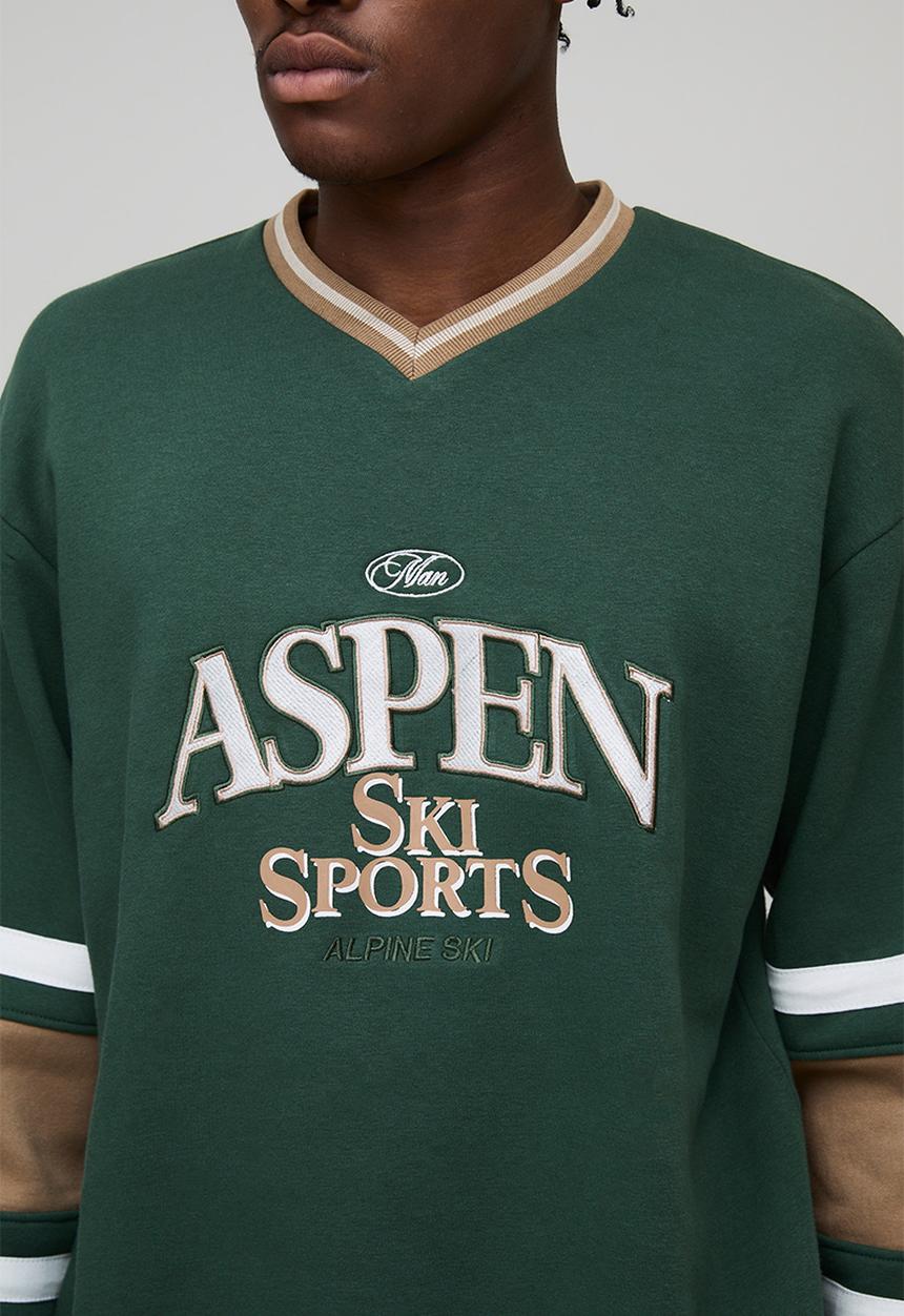 boohooMAN - Oversized V Neck Aspen Sweatshirt - Forest