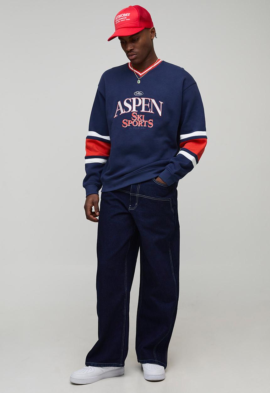 boohooMAN - Oversized V Neck Aspen Sweatshirt - Navy