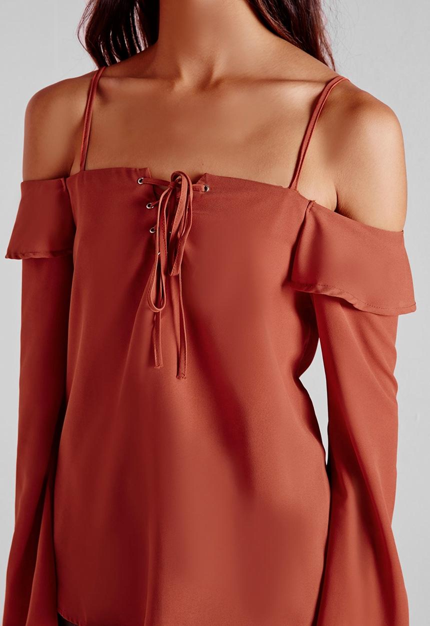 Missguided - Cold Shoulder Eyelet Blouse