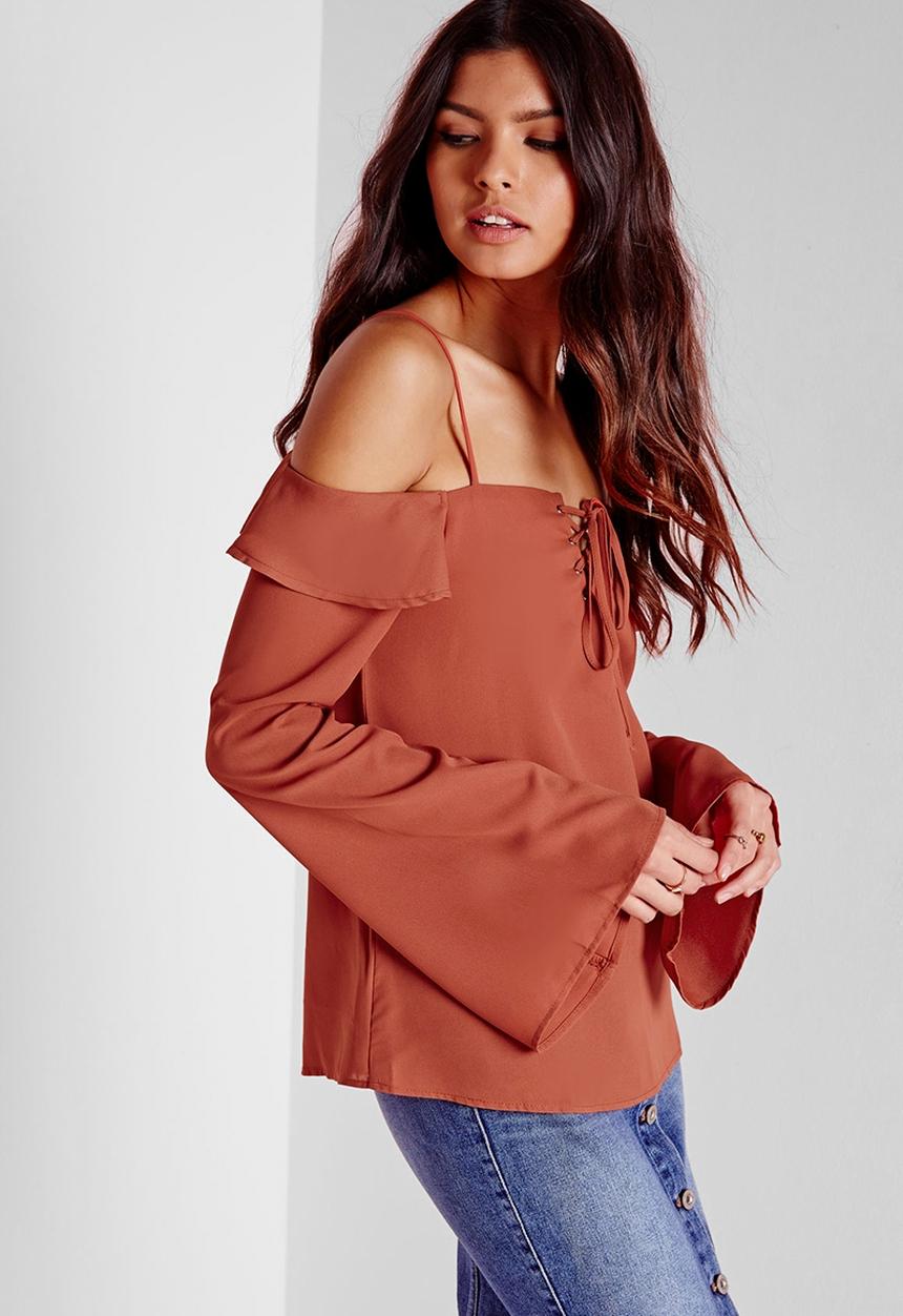 Missguided - Cold Shoulder Eyelet Blouse