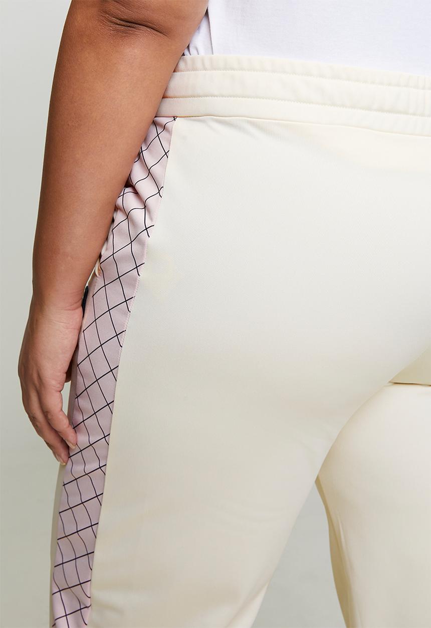 FILA - Plus Keshia Pants - Antique White & Pale Lilac