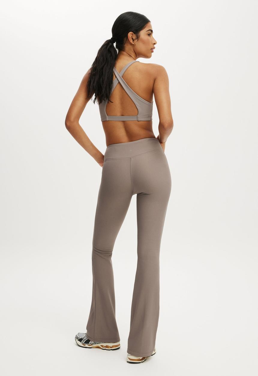 Cotton On - Fleece Lined Active Flare - Desert Grey