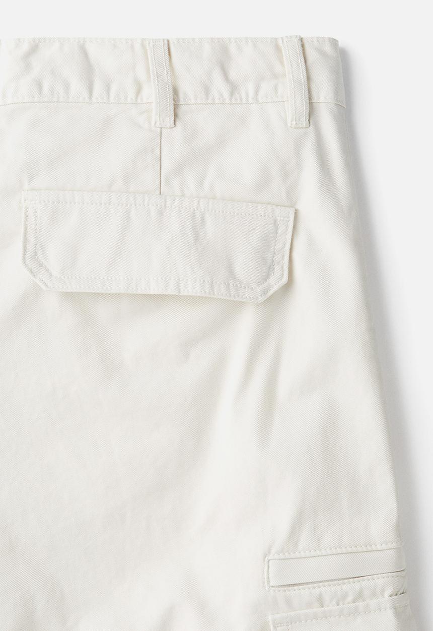 H&M - Regular fit twill cargo trousers - white