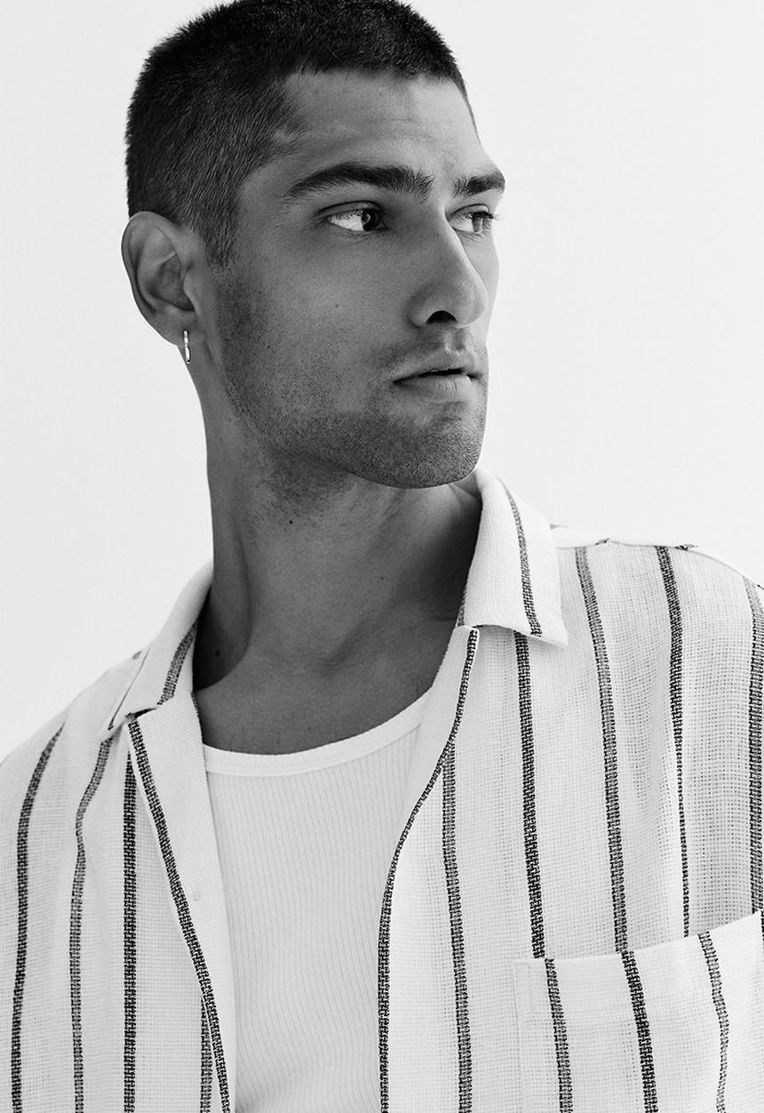 H&M - Regular fit linen-blend resort shirt - white/striped