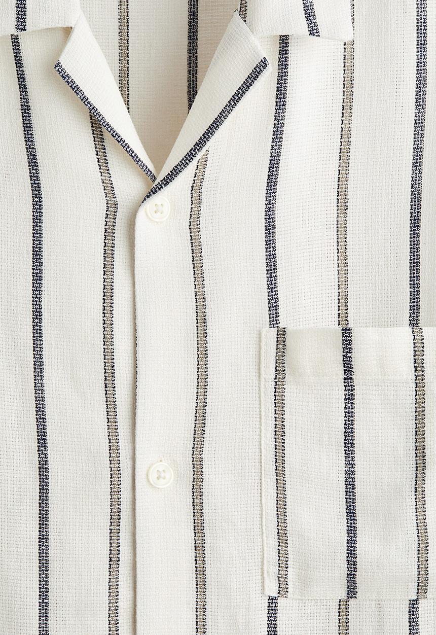 H&M - Regular fit linen-blend resort shirt - white/striped
