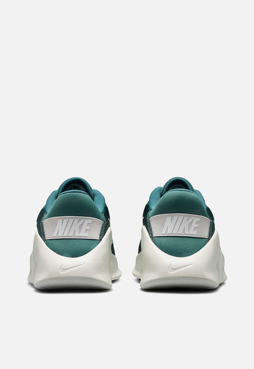 Nike - Nike Flex Train