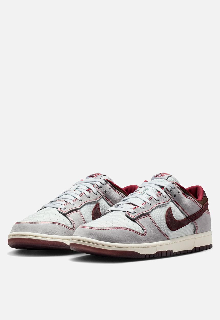 Nike - Nike Dunk Low Retro SE