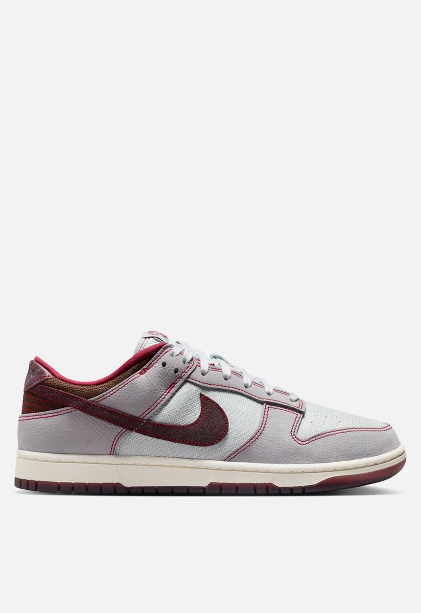 Nike - Nike Dunk Low Retro SE