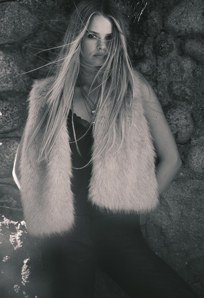 H&M - Fluffy gilet - beige