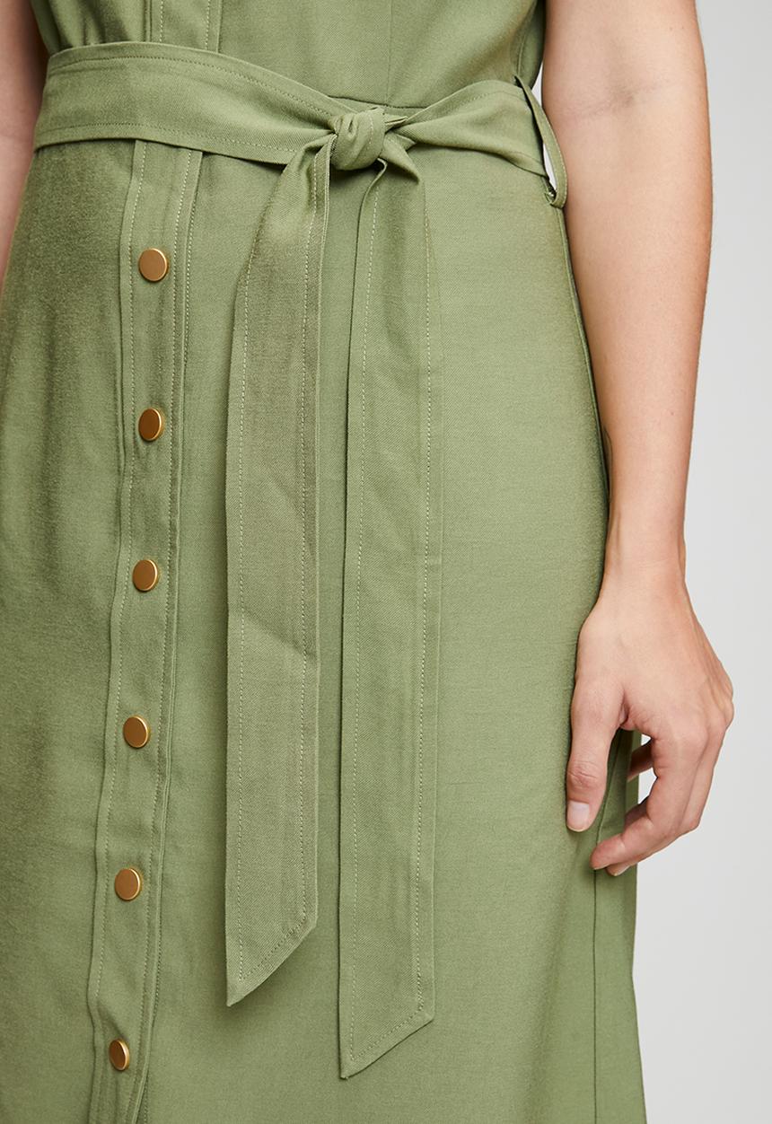 Izabel London - Snap Button Through Maxi Dress With Front Pockets With Flaps - Khaki