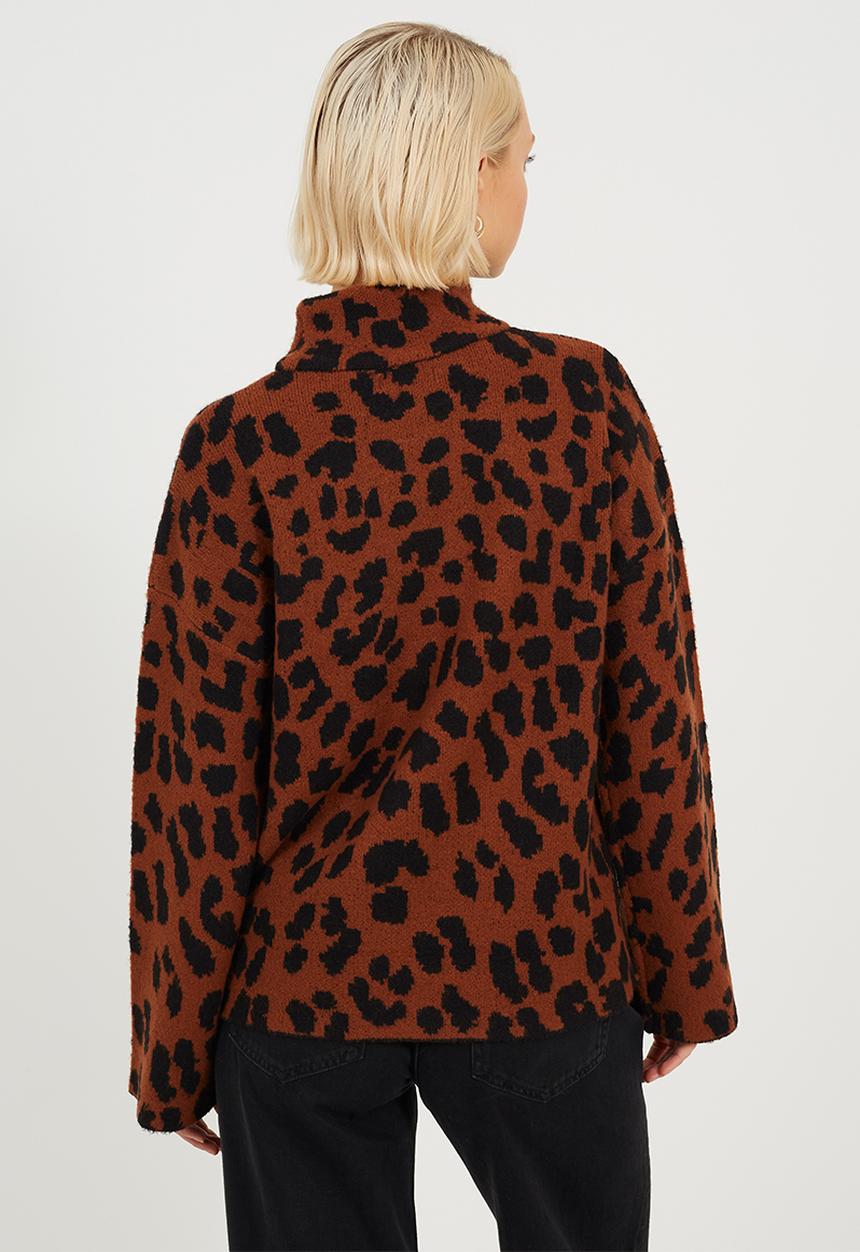 Brave Soul - Animal Jacquard Tunic With Turtle Neck - Brown/Black