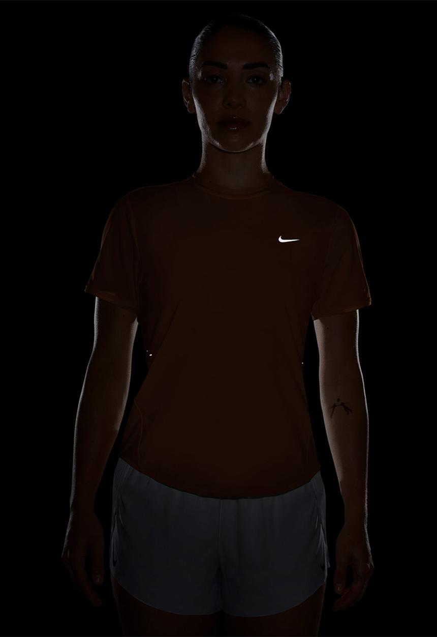 Nike - W Nk Swift Df Ss Top - Orange Pulse/Reflective Silv