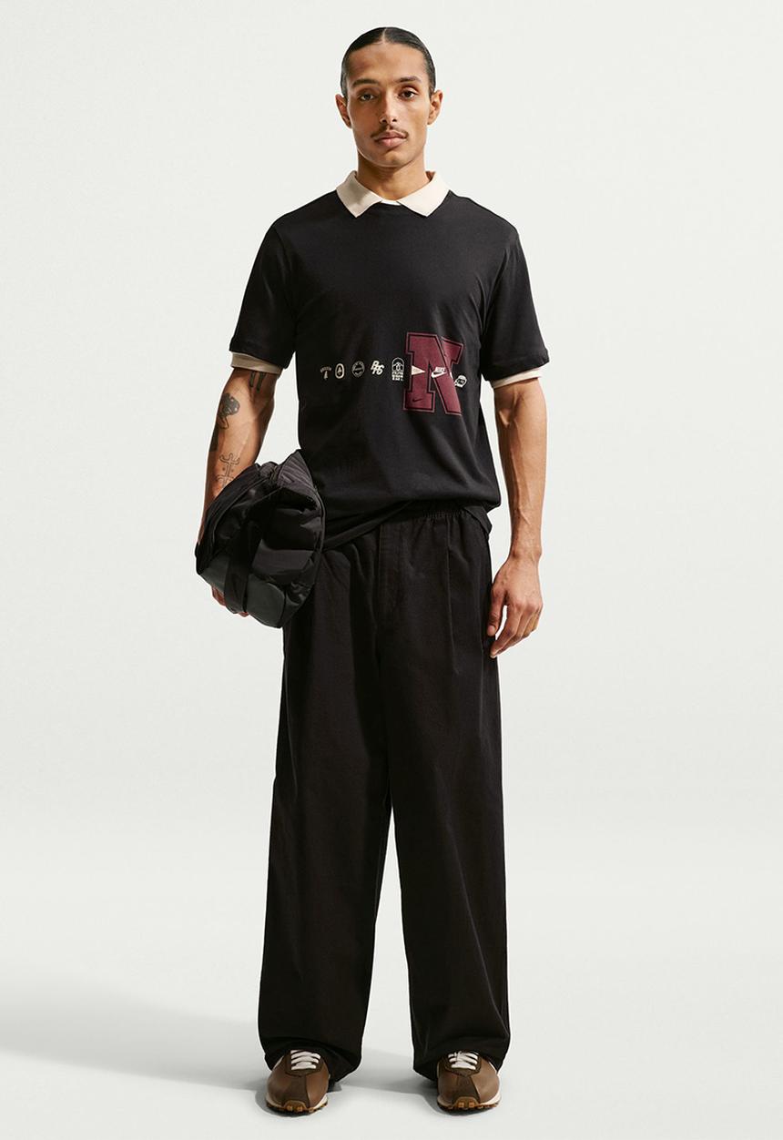 Nike - NSW Celebrate Brand Tee  - Black