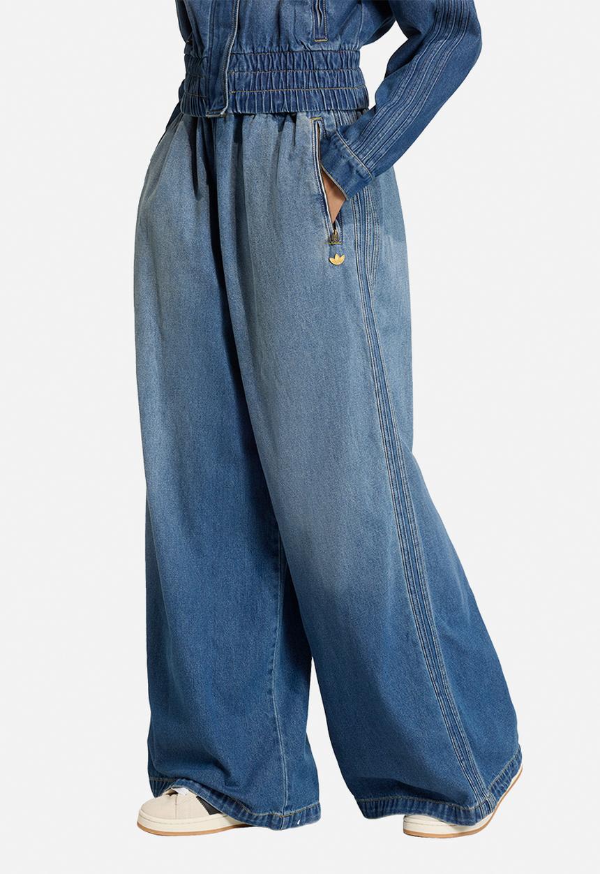 adidas Originals - P Ess Denim Trackpants - Medium Vintage Denim