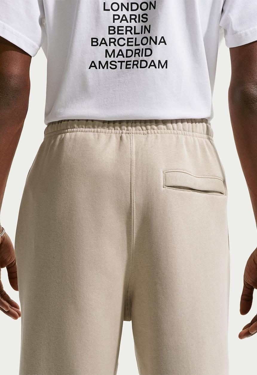 Nike -  NSW Athletic Club Graphic Joggers - Cream-White 