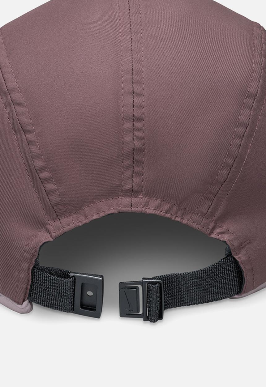 Nike - Unstructured Swoosh Cap - Violet
