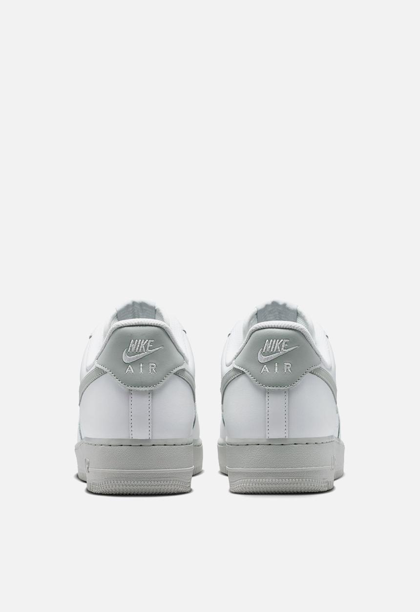 Nike - Nike Air Force 1 '07