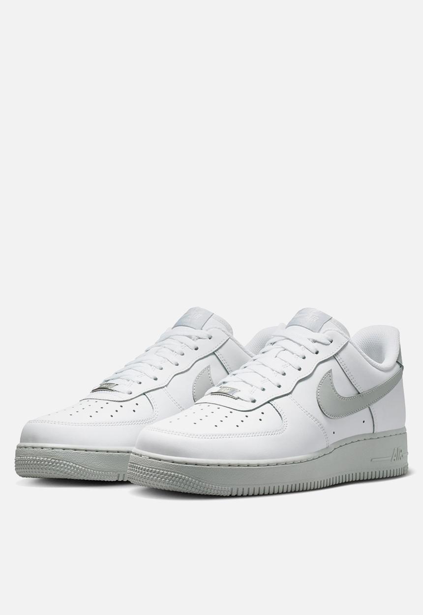 Nike - Nike Air Force 1 '07