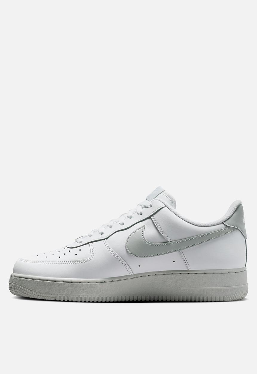 Nike - Nike Air Force 1 '07