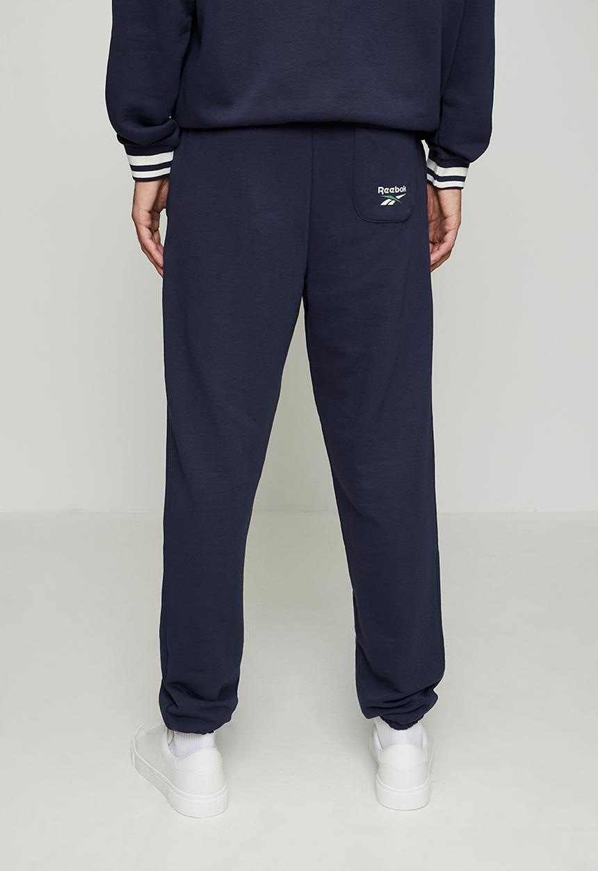 Reebok - LAWN CLUB FRENCH TERRY JOGGER - VECTOR NAVY