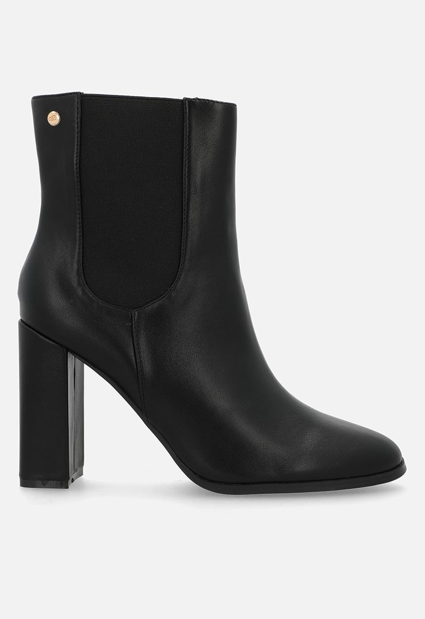 Miss Black - Shania 7 chelsea block heel ankle boot - black