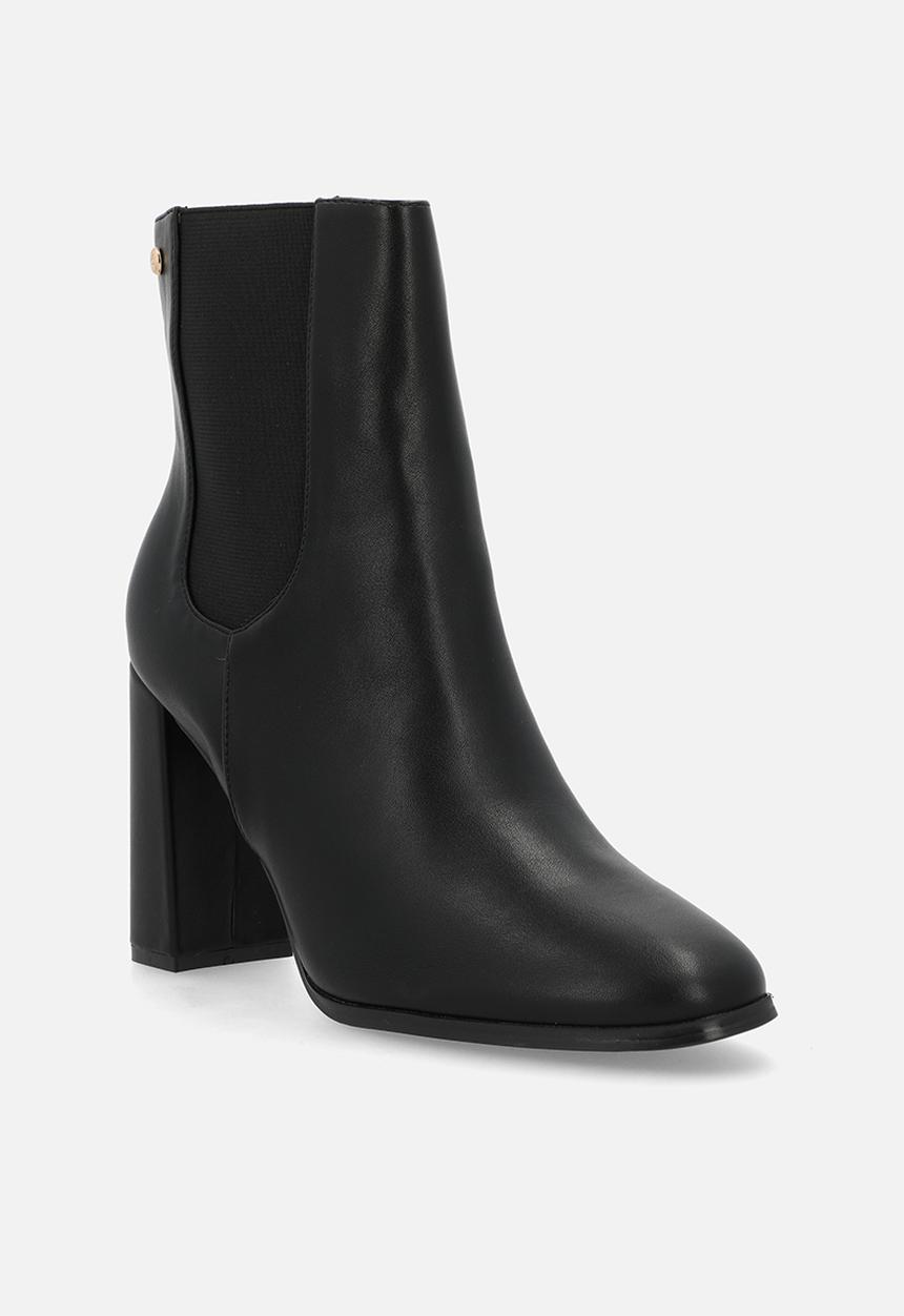 Miss Black - Shania 7 chelsea block heel ankle boot - black