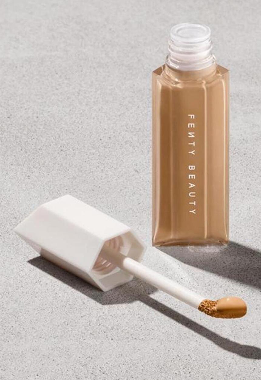 Fenty Beauty - We're Even Hydrating Longwear Concealer - 295W Medium