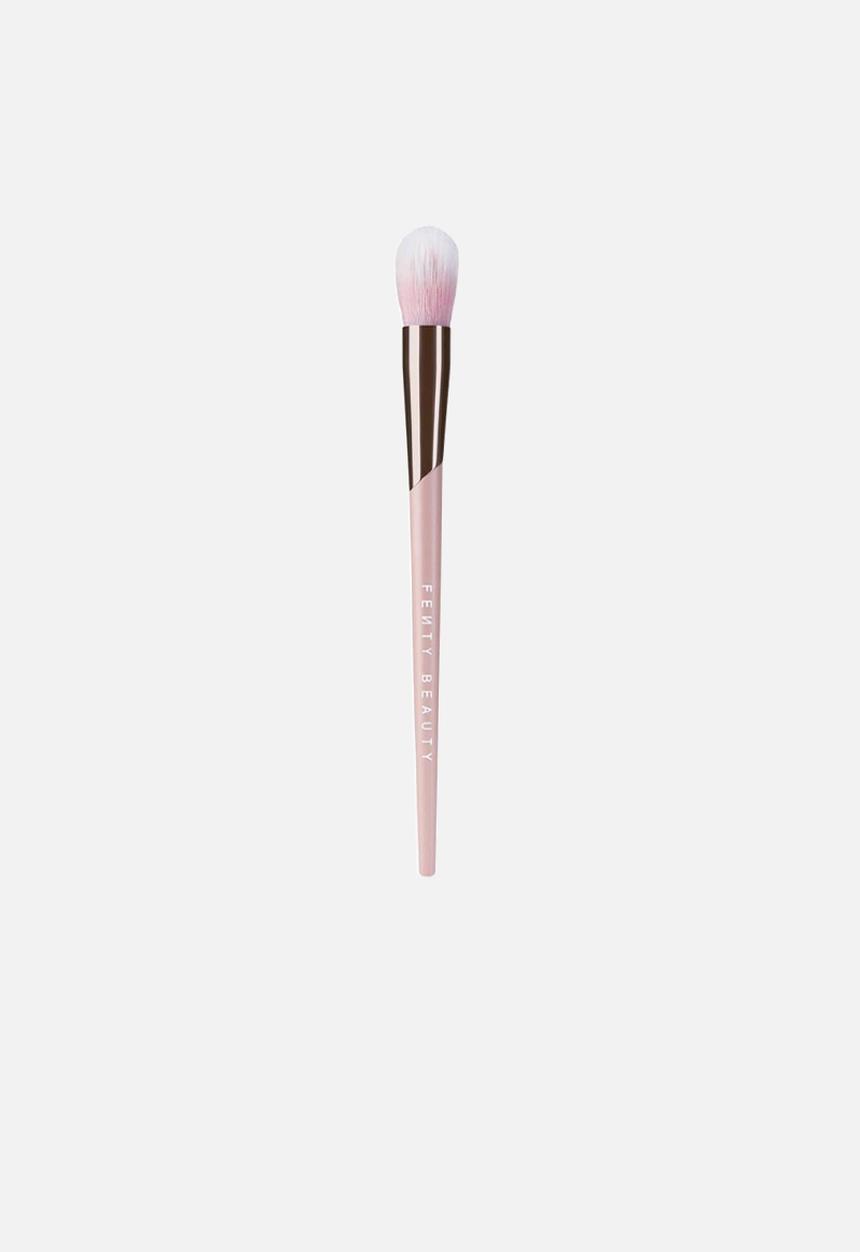 Fenty Beauty - Precision Highlighter Brush - 135